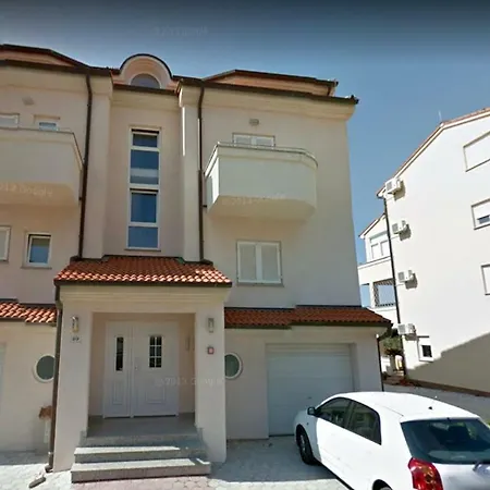 Apartment Duga & Jedro Pula